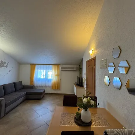 Apartment Martina Zablace